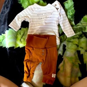Preemie girl clothing excellent condition
